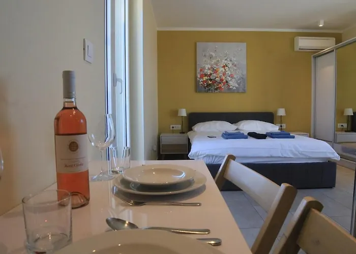 Komin Marija Apartment *